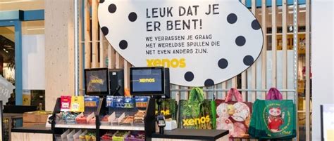 Foto van de buitenkant van een Xenos winkel