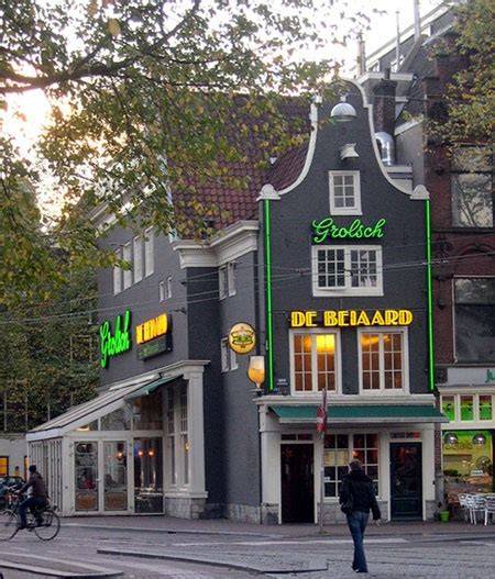 Café de Zwart, Spuistraat 334 - overzicht vanaf het Spui met zicht op Heisteeg
