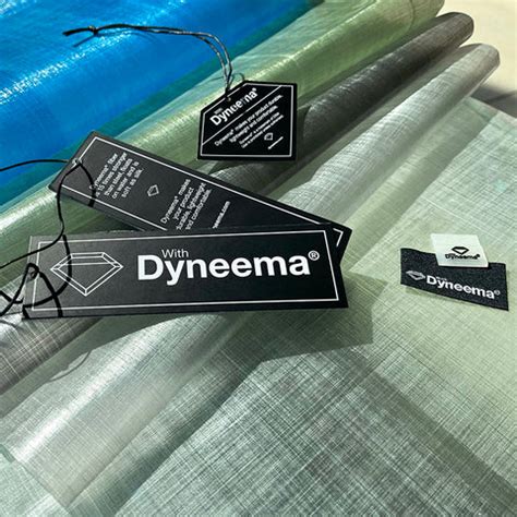 Detailfoto van het Dyneema Composite Fabric (DCF) materiaal dat gebruikt wordt in de Zpacks Triplex tent.