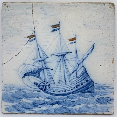 Foto van een typisch gerestaureerde antieke tegel met duidelijke bewijsvoering van restoration