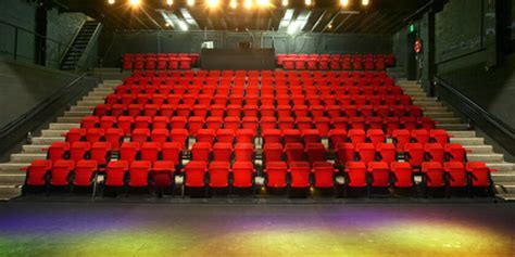Foto van het theater Minard in Gent.