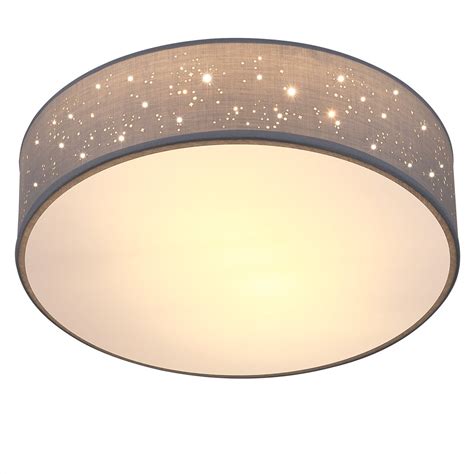 Voorbeeld van een plafondlamp die een sterrenhemel effect nabootst.