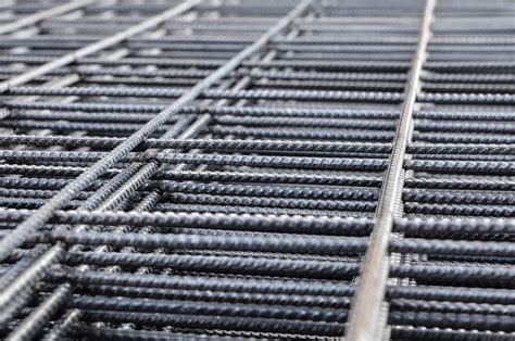 Diagram van gegalvaniseerde wapening in beton: zinklaag op gaas ondersteunt tegen corrosie
