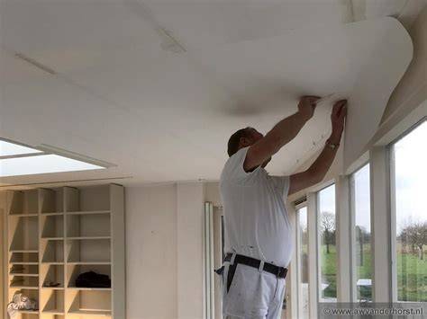 Voorbeeld van vliesbehang op plafond