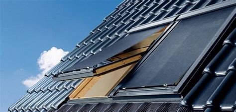 Schema dat de werking van VELUX buitenzonwering illustreert.