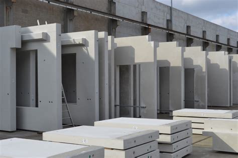 Schema van drie typen prefab betonpanelen (volledig sandwich, halve sandwich, holle kern)