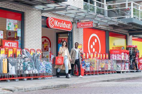 Infographic: Verbouwingsfasen en nieuwe indeling van Kruidvat-vestigingen