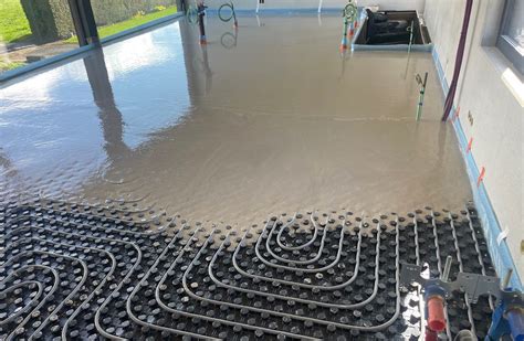 infographic over geschikte vloertypes voor vloerverwarming