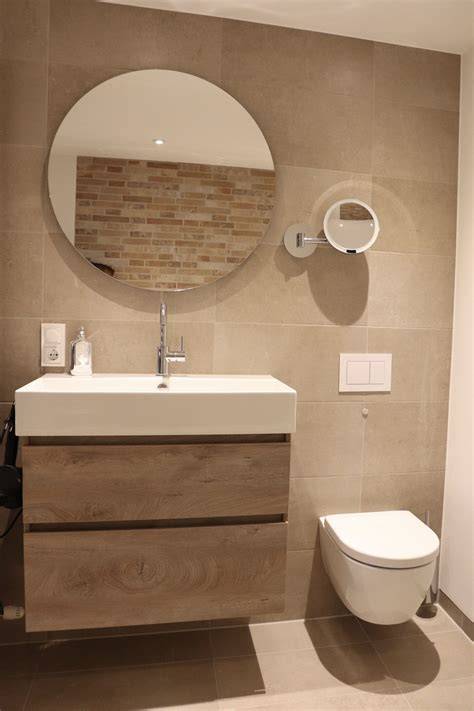 Foto van een moderne badkamer opgeleverd door Baderie