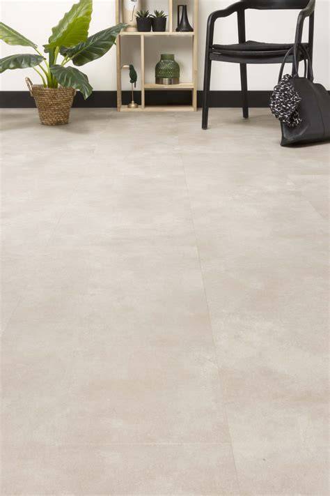 Afbeelding: PVC betonlook tegel in een Japandi interieur