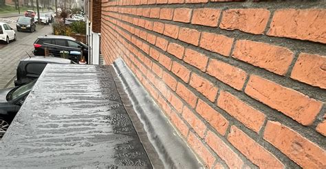 Infographic over gevelonderhoud: reiniging, impregnatie, renovatie