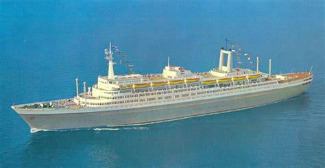 ss Rotterdam op zee tijdens cruises in de jaren '60