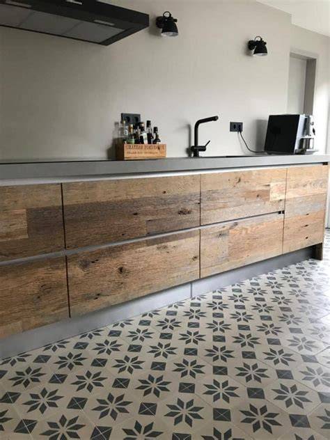 Keuken met Portugese tegels: backsplashes en vloeren