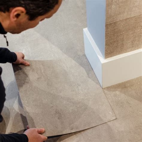leggen van marmerlook vinyl
