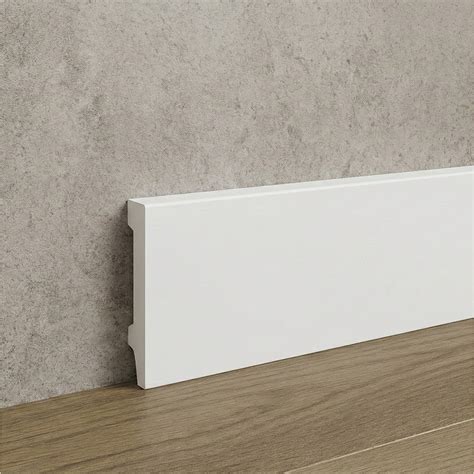Praktijkvoorbeeld_badkamer_kunststof_plinten