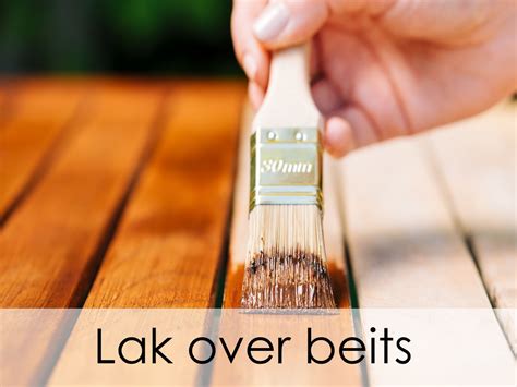 Illustratie die het verschil toont tussen beits en lak op hout