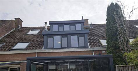 Voorbeelden: twee dakkapellen naast elkaar en boven elkaar