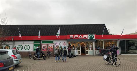 Infographic: Verbouwingsroute en tijdlijn van SPAR Franeker