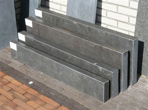 Illustratie van verschillende afwerkingen van Chinees hardsteen tegels