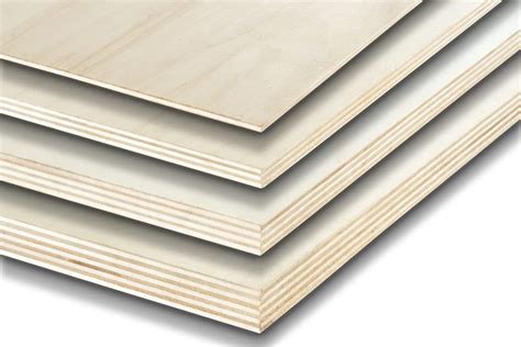 Vergelijking van de textuur en kleur van populieren en berken multiplex