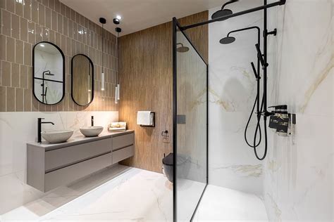 Beige badkamer plattegrond- en sfeerbeelden (inspiratie)