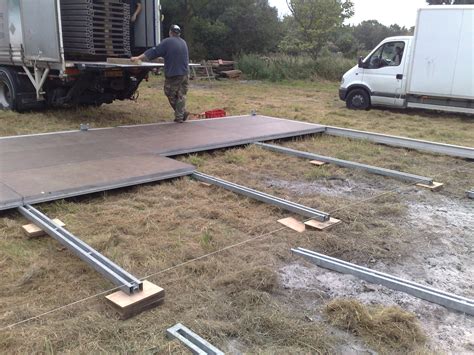 DiamondDeck en RibDeck festivalvloeren: stabiele ondergrond, afwatering en veiligheid