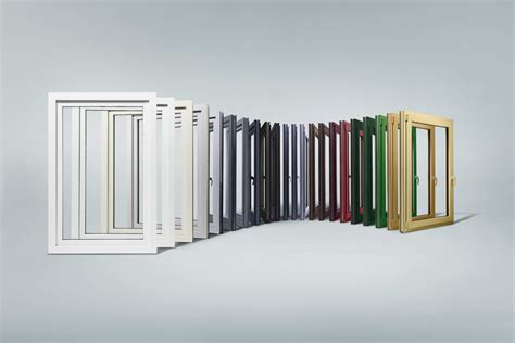 Illustratie van diverse kunststof kozijnen in verschillende stijlen en kleuren