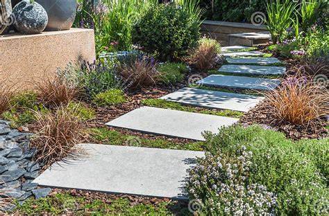 Riverstone-collectie: grote platen en buitenvarianten