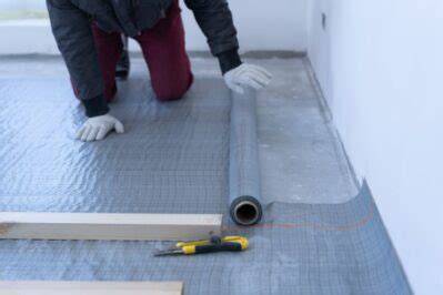 Infographic: Dampdichte folie onder laminaat - werking en stappen