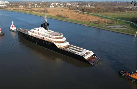 Opera en Liva O voorbeelden uit de superjachtwereld