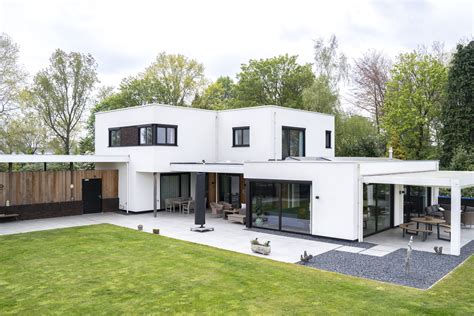 Griekse prefab huizen: moderne, efficiënte constructie
