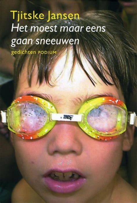 Foto van omslag Het moest maar eens gaan sneeuwen - meisje met felgekleurde duikbril