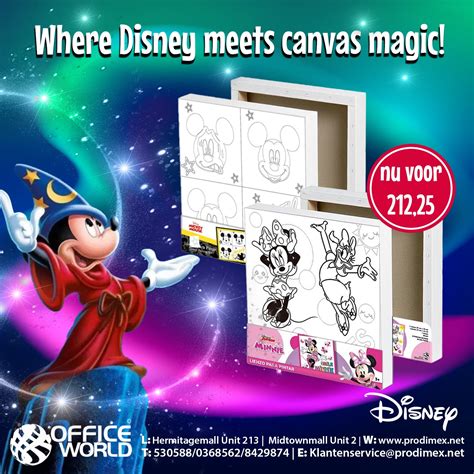 Disney fotobehang collage met klassiekers zoals Mickey, Minnie en prinsessen