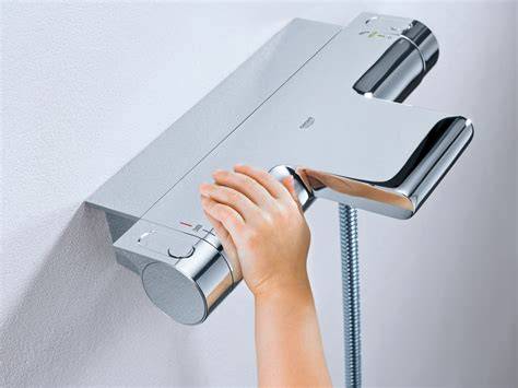 Installatie overzicht Grohe Grohtherm 2000 met tray