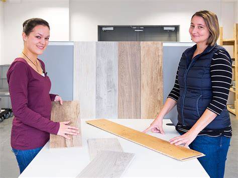 Infographic: vergelijking houtlook tegels vs. echt hout