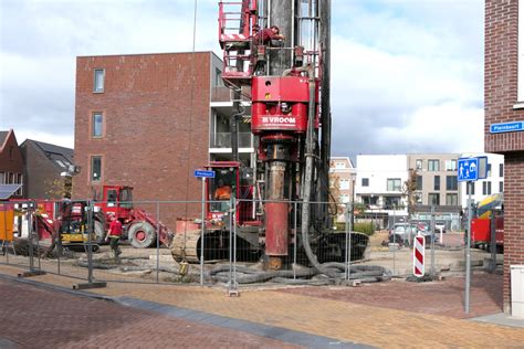 Foto: Heiprocedure met paal, kop- en vuurwerkcontrole