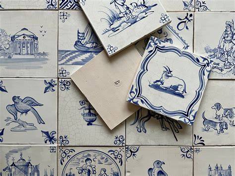 Voorbeelden van echte en replica tegels