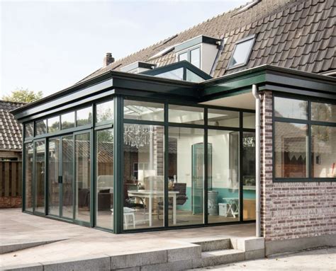 Gallery: Voorbeelden serres in verschillende stijlen