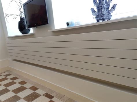 Lamellen radiator als designobject in woonkamer