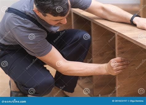 Stap-voor-stap reparatie van een houten bootbodem