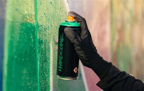 Vergelijkingstaalkaart: Montana Colors vs Spray.Bike