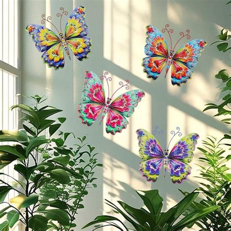 Decoratieve metalen vlinders in verschillende kleuren en maten