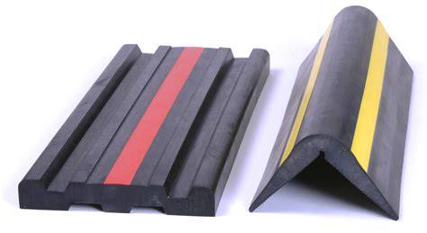 infographic_rubber_stootrand_voor_en_na.jpg