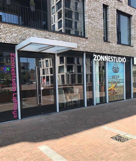 Showroomlocatie en voorbeeldkozijnen in Prinsenbeek