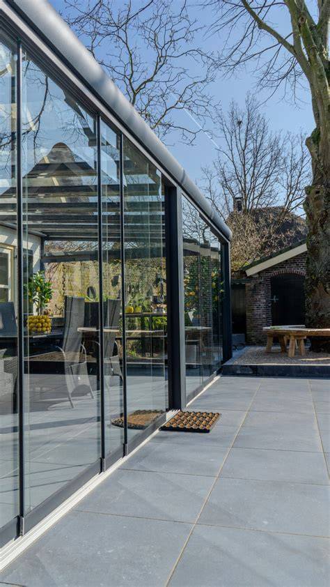 Voordelen van glazen potten in tuinontwerp