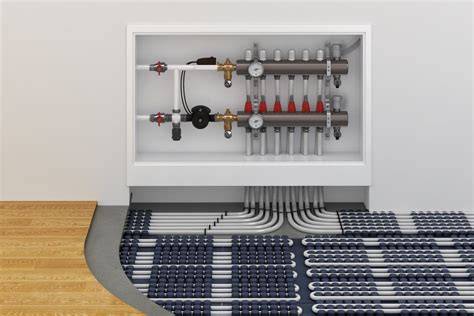 Infographic: Watergedragen vs. Elektrische vloerverwarming - werking, voor- en nadelen