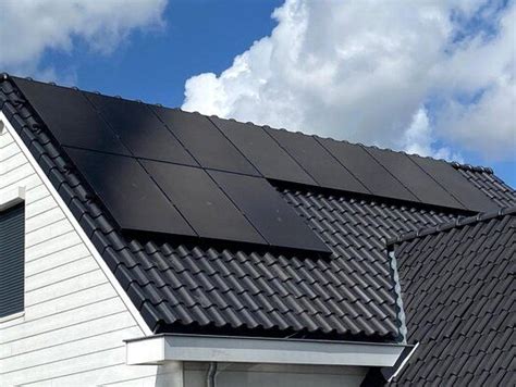 Montageschema schuine dakinstallatie met SunPower panelen en kruisframe