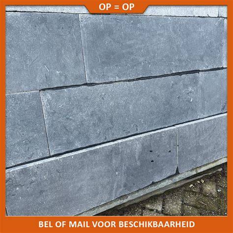 Foto: Vietnamees hardsteen stapelblok 60x15x15 cm