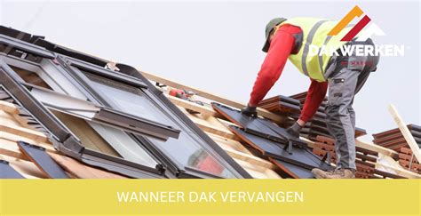 Infographic met de belangrijkste signalen dat een dak vervangen moet worden.