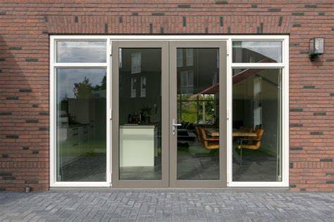 Infographic: vergelijking tussen dubbele deuren, openslaande en schuifdeuren